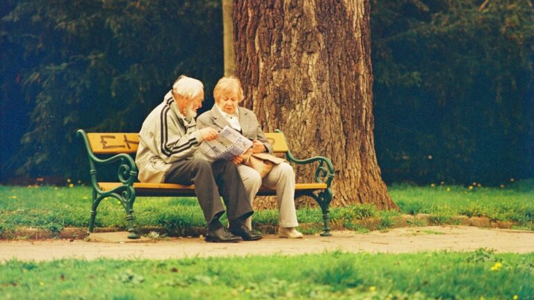Voddler.co.uk Guide to Healthy Ageing - Staying Active, Independent and Well in Later Life