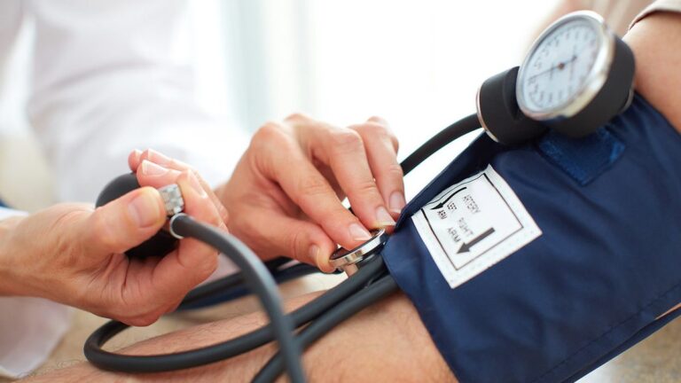 Voddler.co.uk Guide to Heart Health - Blood Pressure, Cholesterol and Everyday Habits